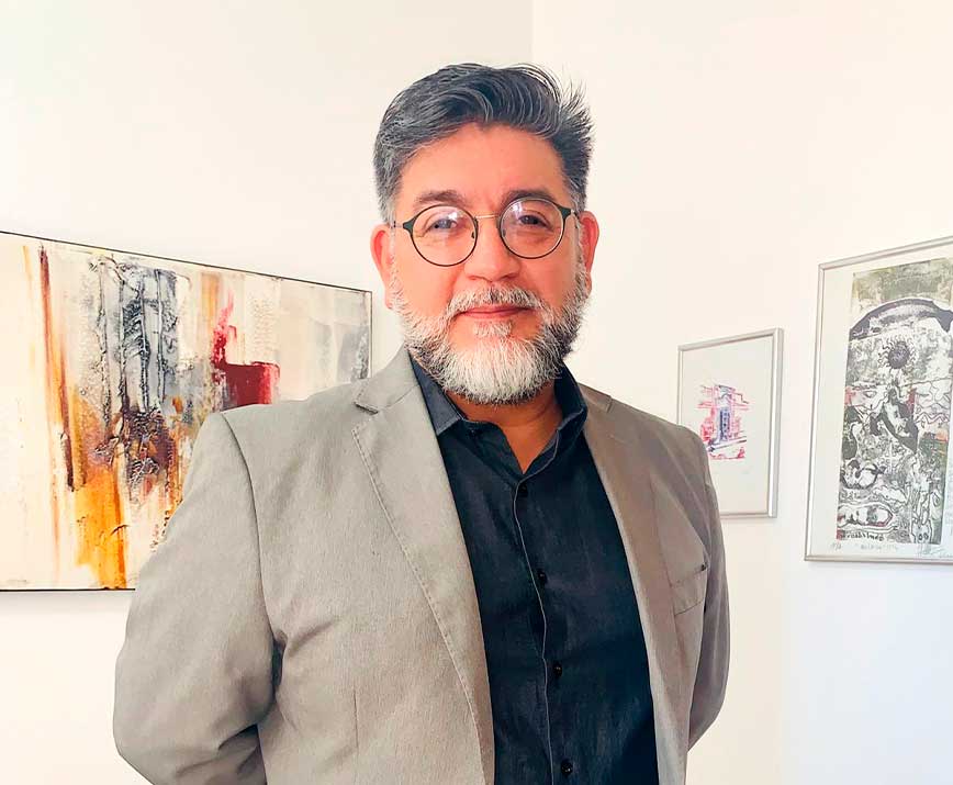 Prof. Fernando Reynoso